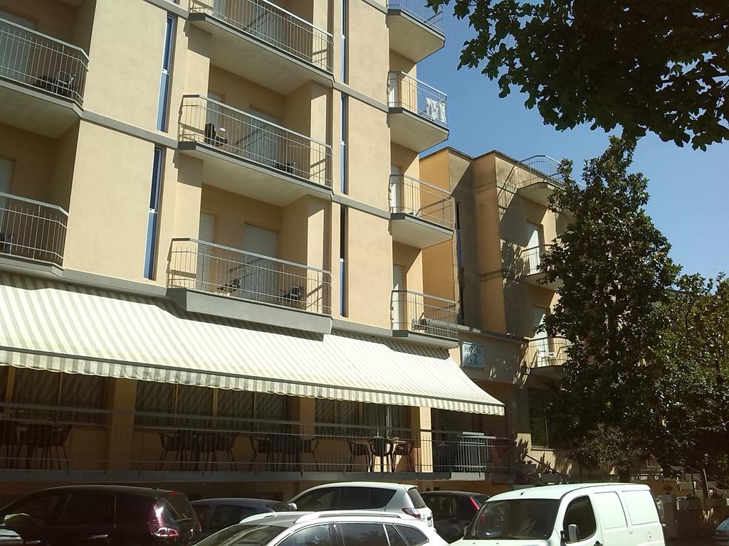 K2 Hotel Католика Екстериор снимка