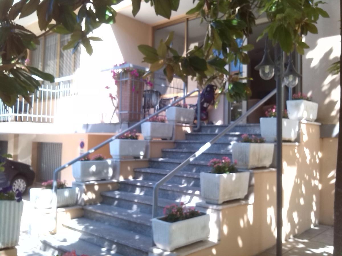 K2 Hotel Католика Екстериор снимка