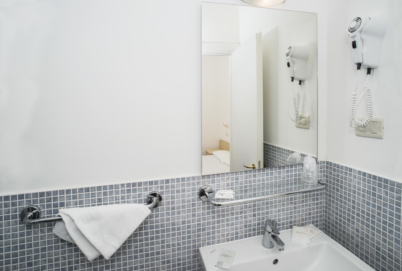 K2 Hotel Католика Екстериор снимка