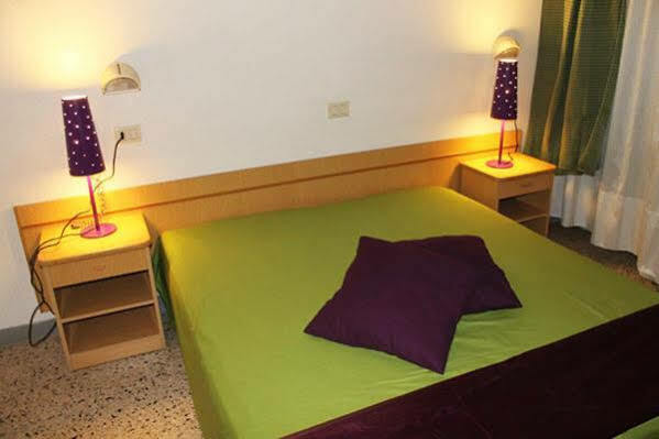 K2 Hotel Католика Екстериор снимка